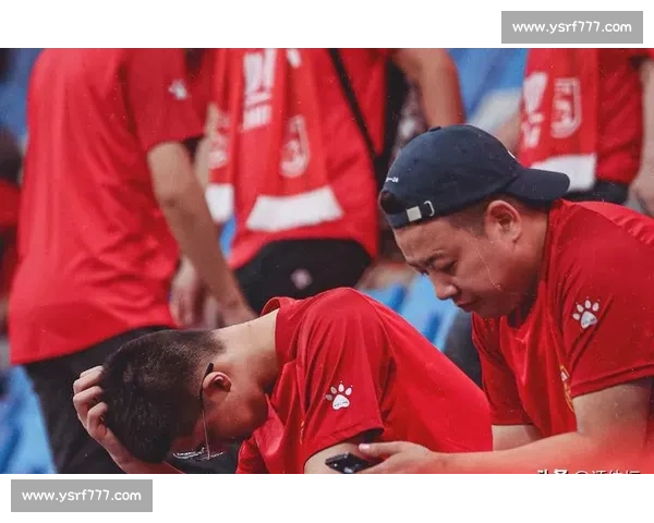 国足vs沙特生死战来袭出线悬念与战术博弈全面聚焦形势解析球迷关注